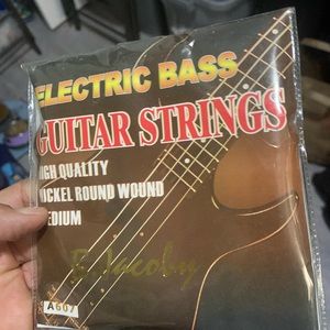 electric bass strings new 
In original pack